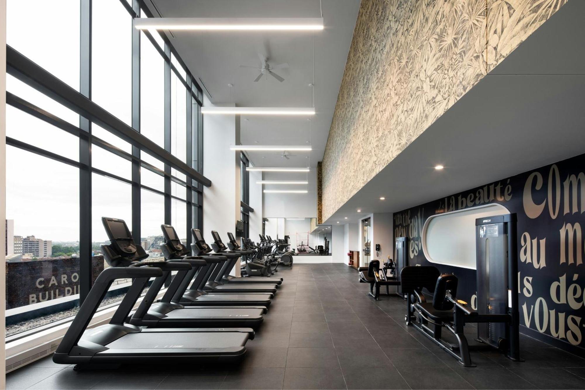 Honeyrose Hotel, Montreal, A Tribute Portfolio Hotel Esterno foto The gym at The Collective Old Oak